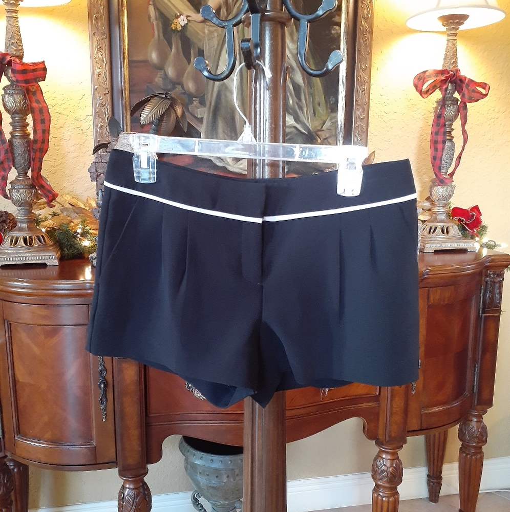NWOT Express Dress Shorts
